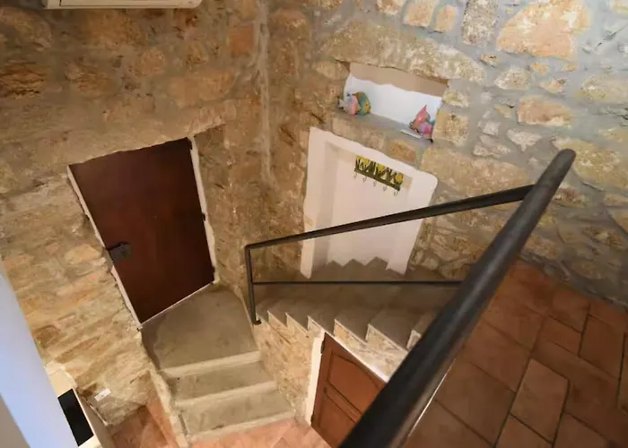 Nuraghe Di Mare Tatil Evi *